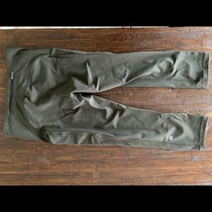 Lululemon in movement crop